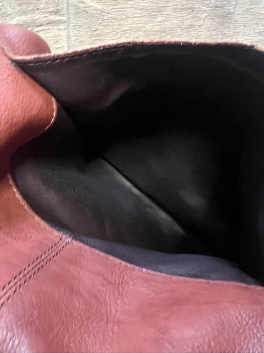 Børn Elaina Red Leather Flap Hobo Shoulder Bag Purse
